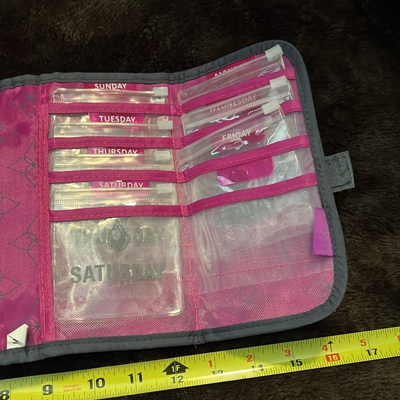 💜DoTERRA Vitamin Holder💜 Versatile, and great for traveling. - Picture 4 of 8